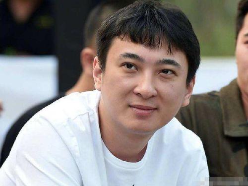 专门讲娱乐圈吃瓜的女博主